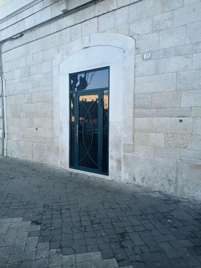 Suites Elifani Trani Exterior photo